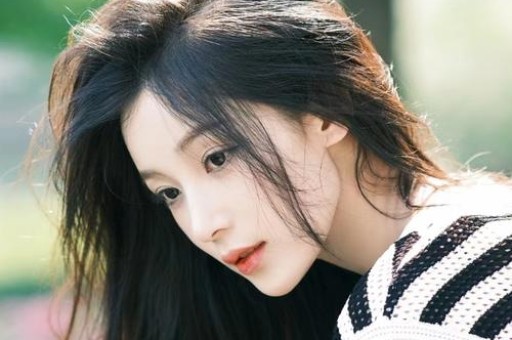 74岁刘晓庆再曝大瓜！和助理同居6年未离婚百亿婚姻是空壳骗局